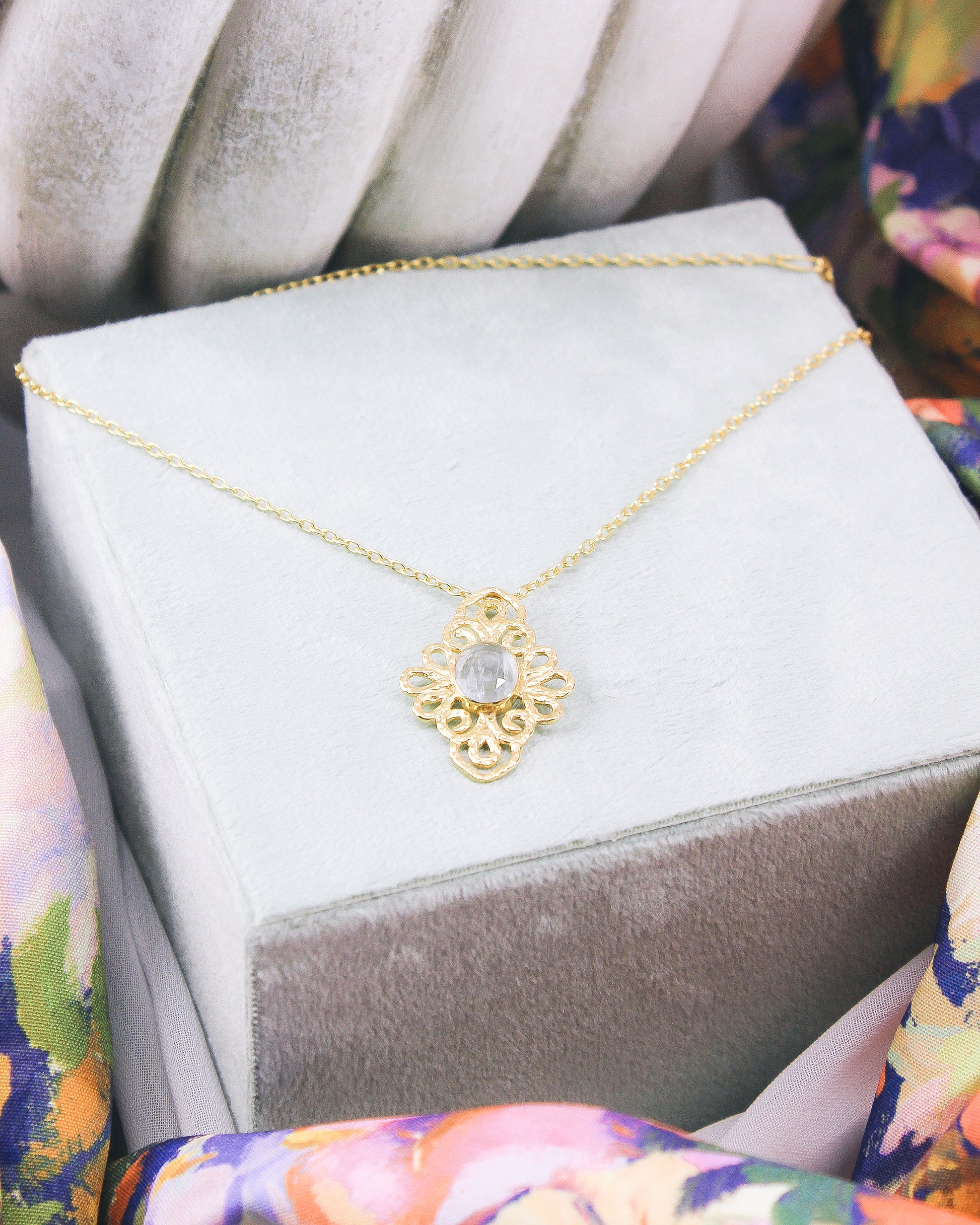 oona necklace - TRUVAI